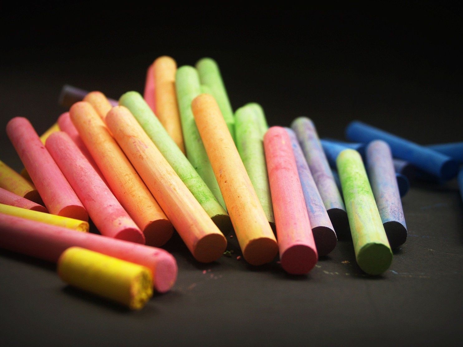 chalks-1869492_1920jpg